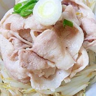 低カロリーでダイエットに◎もやしと豚肉の蒸し煮